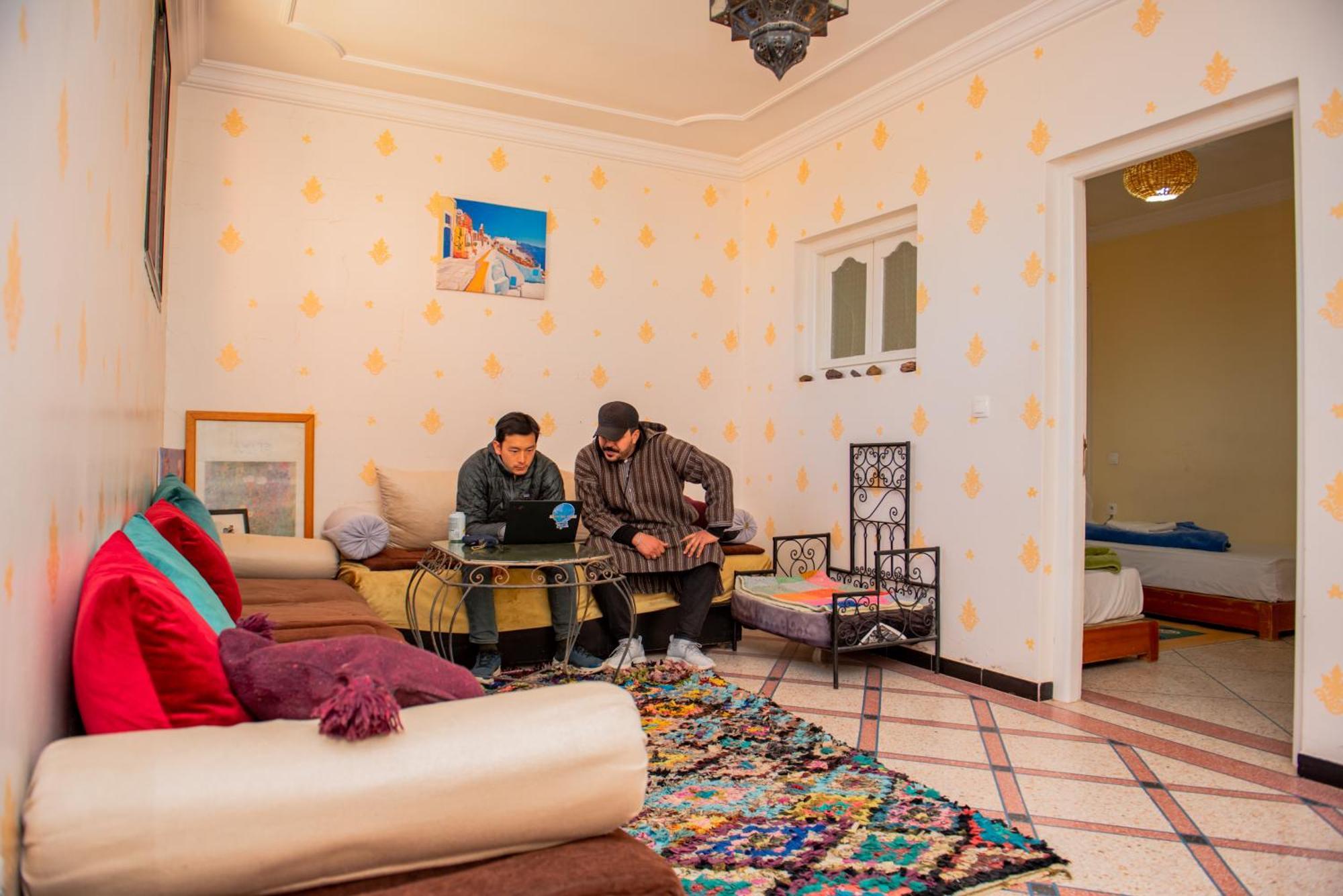 אוארצאצטה Hostel Afgo Rooftop מראה חיצוני תמונה